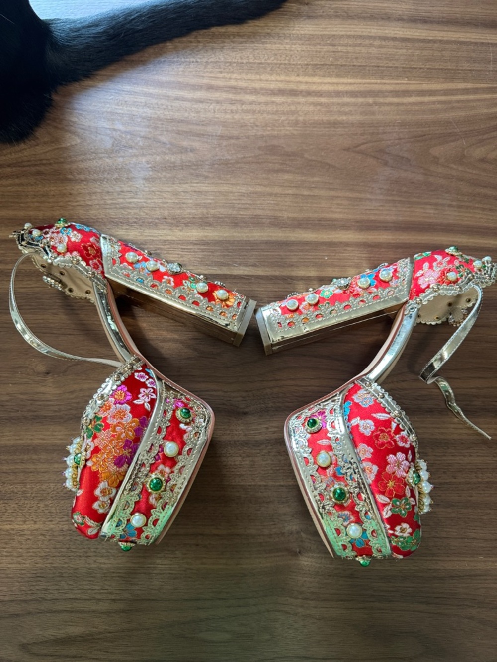 Azalea Wang fancy heels - Picture 7 of 12